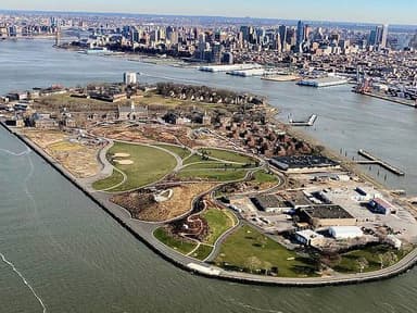 Big Apple Helicopter Tour of New York — photo 1