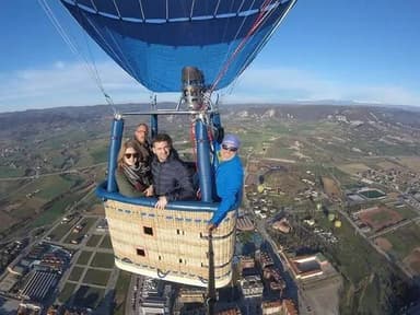 Comfort Ballooning 4 pax from Barcelona + Restaurant — photo 3