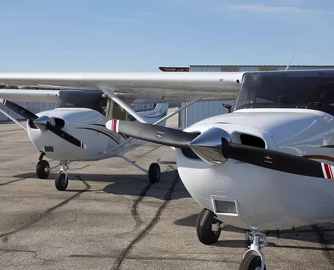 Flight School in Middle River