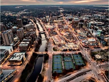 Kansas City Plaza Helicopter Tour — photo 1