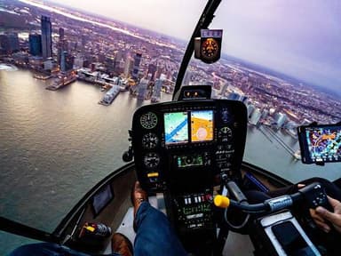New York City Private Helicopter Tour with Champagne Toast — photo 1