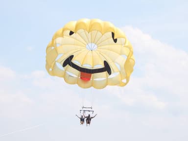 Parasailing in Duck — photo 1