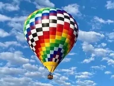 Traditional Champagne Balloon Flight in New York — photo 1