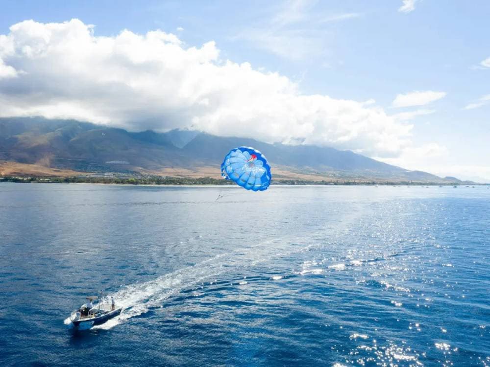 UFO Parasail in Maui