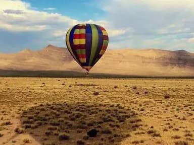 Hot Air Balloon Las Vegas 1 Hour Flight with Breakfast — photo 2