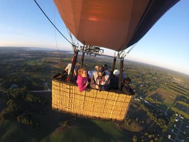 Weekend Private Flight / Large Balloon in Traverse City — photo 1