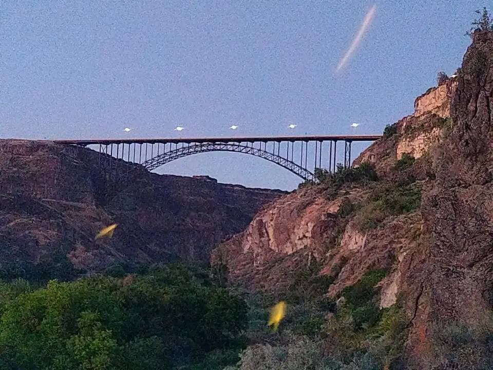 Base Jump The Bridge