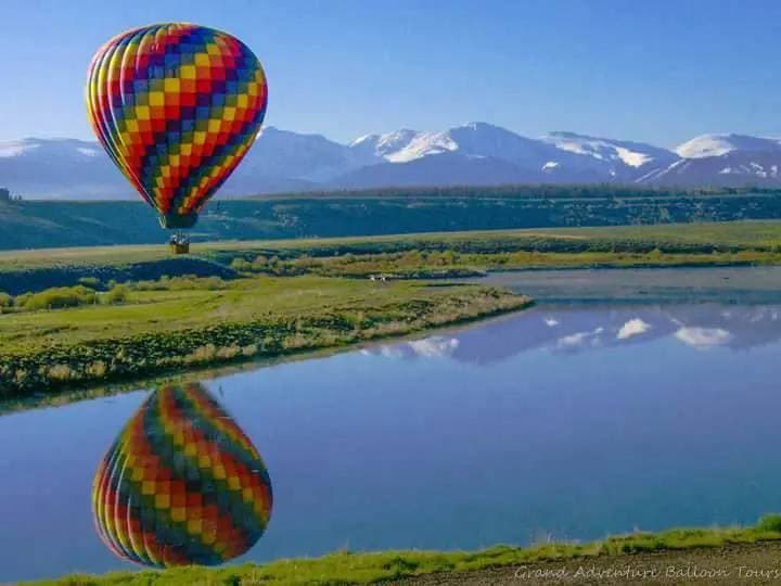 Beautiful Balloon Ride in Rockies