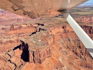 Canyonlands & Arches National Park Air Tour — photo 3