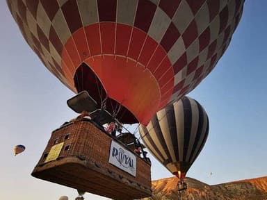 Cappadocia Balloon Ride and Champagne Breakfast — photo 1