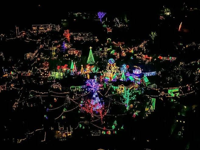 Christmas Light Helicopter Tour