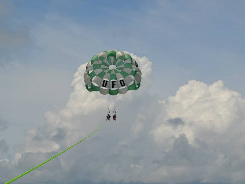 Corolla Parasailing