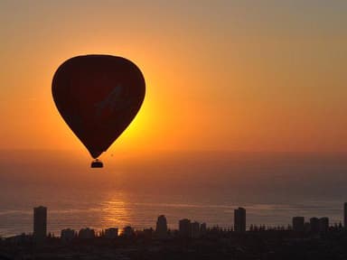 Gold Coast Hot Air Balloon with 5 Star Champagne Buffet Breakfast — photo 2