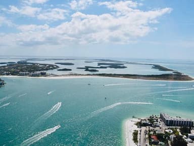 Helicopter Tour of Treasure Island Tampa — photo 2