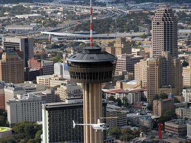 Downtown San Antonio Helicopter Tour — photo 1