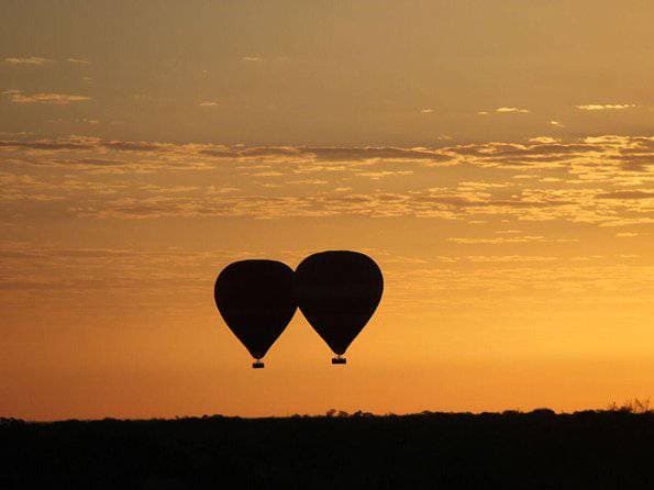 Early Morning Ballooning in Alice Springs