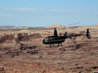 Island in the Sky of Canyonlands Helicopter Tour — photo 2