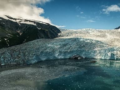 Extended Bear Glacier Scenic Helicopter Flight — photo 2