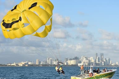 Fly High Feel Free Miami Parasailing Tour — photo 4