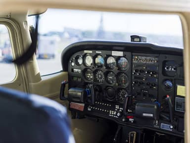 Flying School in Honolulu — photo 1