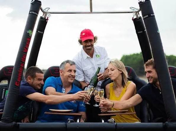 Gastronomic VIP hot air balloon flight