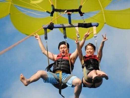 H2O Parasailing Honolulu