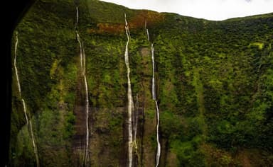Hamakua Coast Big Island Helicopter Ride — photo 3