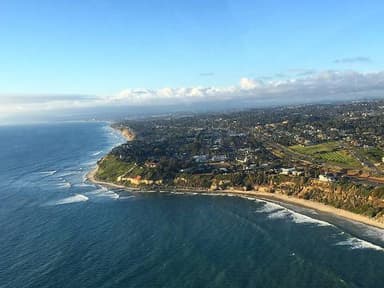 Helicopter Tour - Oceanside to La Jolla Cove and back! — photo 2