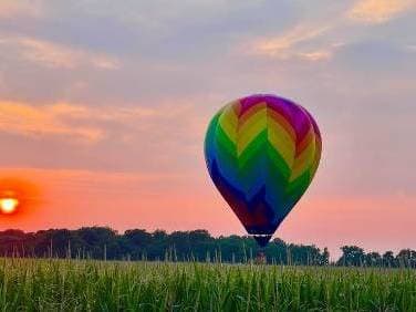 Indy Hot Air - Sunset Balloon Ride — photo 1