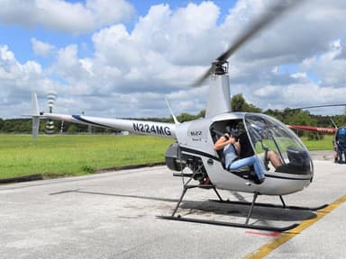 Kissimmee Helicopter Introductory Flight Lessons - 20 Minute — photo 2