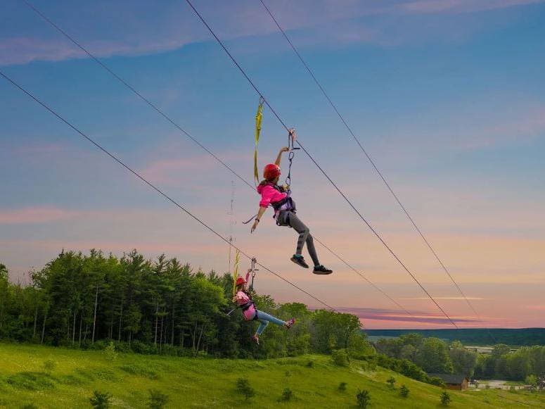 Lake Geneva 9-Line Full Zipline Tour