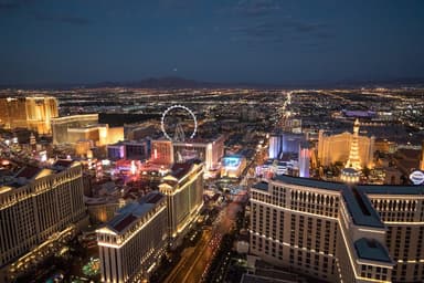 Las Vegas City Lights Picnic Helicopter Tour — photo 3