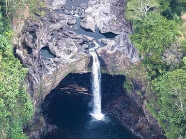 Lava & Rainforests Helicopter Adventure from Hilo — photo 2