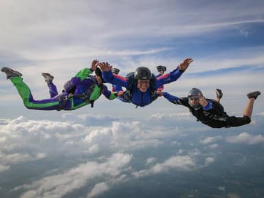 Learn to Skydive Solo in Indianapolis — photo 1