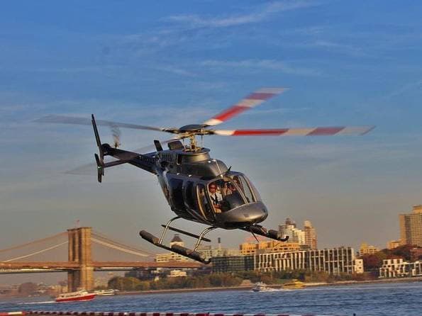 Manhattan Helicopter Sightseeing Tour
