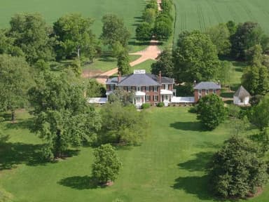 Mantions and Plantations Air Tour in Williamsburg — photo 1