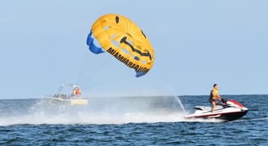 Biscayne Bay Miami Parasailing Flight — photo 6