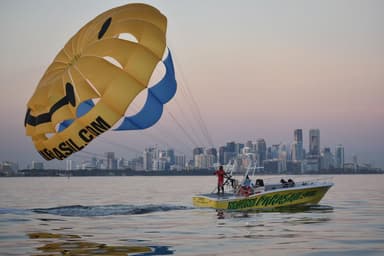 Biscayne Bay Miami Parasailing Flight — photo 2