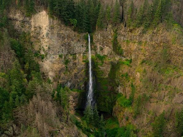 Multnomah Falls and Columbia Gorge Air Tour from Portland