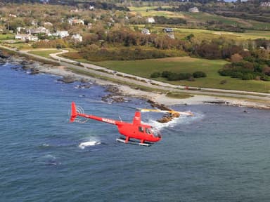 Newport Helicopter Mansion Tour — photo 1