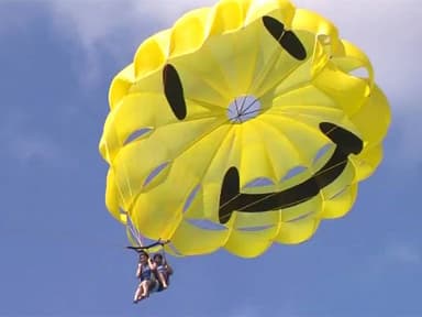 Oahu Parasailing Adventure — photo 2