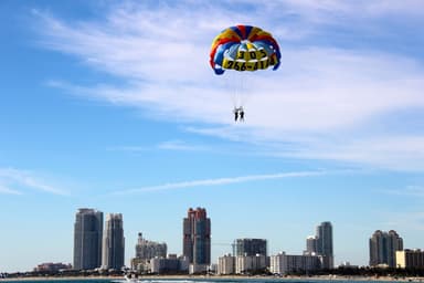 Deluxe Parasail Flight in Miami — photo 4