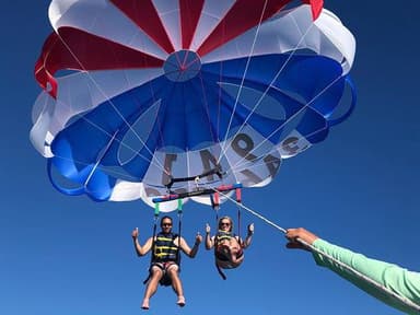 Parasailing on Siesta Key Island — photo 1