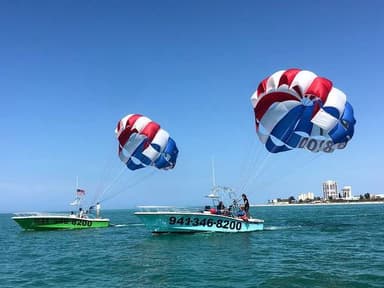 Parasailing on Siesta Key Island — photo 3