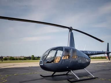 Private Helicopter Ride Detroit, South Suburbs - 20 Minutes — photo 1
