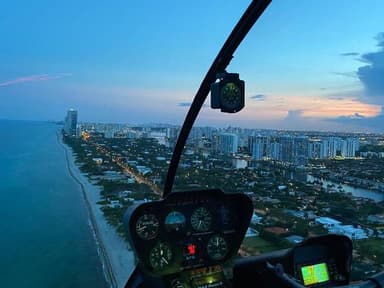 Private Sunset Ft. Lauderdale to Miami Beach Helicopter Tour — photo 2