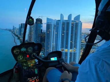 Private Sunset Ft. Lauderdale to Miami Beach Helicopter Tour — photo 3