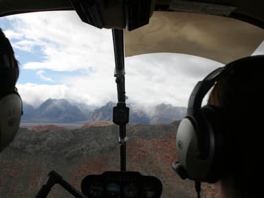 Red Rock 20 min Scenic Helicopter Tour — photo 1