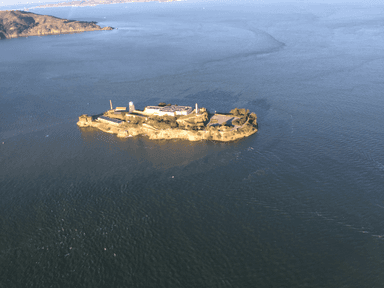 Sacramento the Golden Gate Bridge Helicopter Tour — photo 1