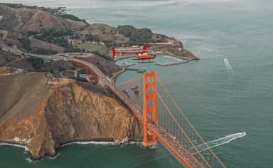 Private Sunset Champagne Helicopter Flight in San Francisco — photo 5